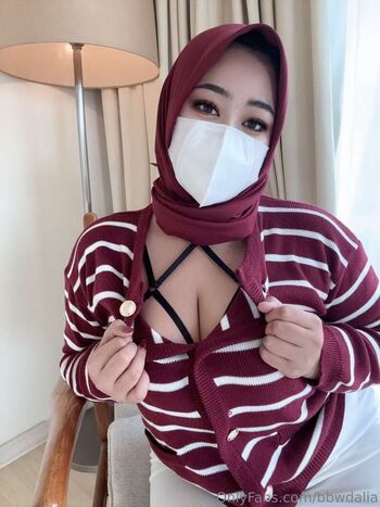 Full leaked Bbwmuslimdalia private onlyfans photo