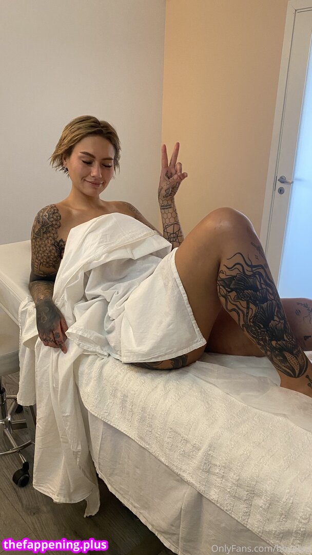 bbyekra Foto OnlyFans Nuda #24
