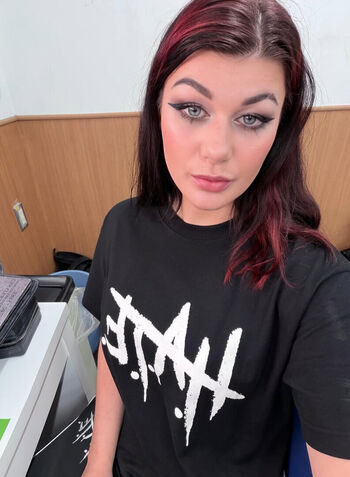 Full leaked Bea priestley private onlyfans photo