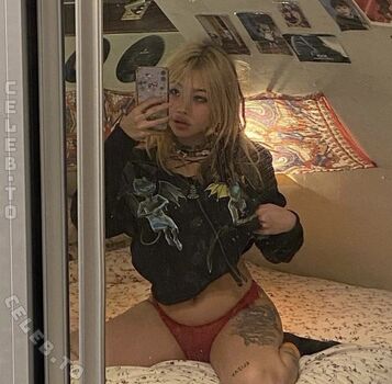Full leaked Beabadoobee private onlyfans photo