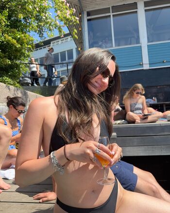 Full leaked Beautychickee private onlyfans photo