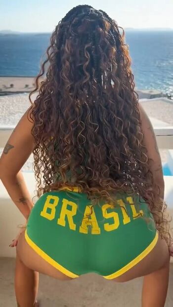 Beca Barreto