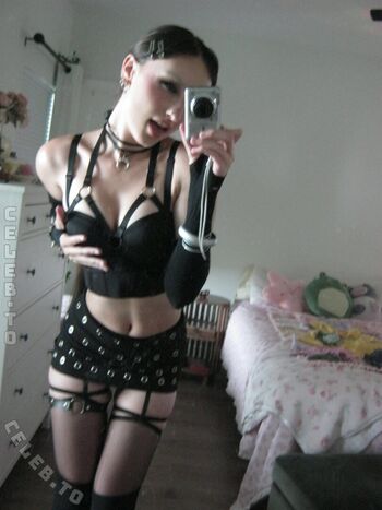 Full leaked Beebee page private onlyfans photo