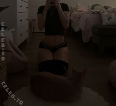Full leaked Beebee page private onlyfans photo
