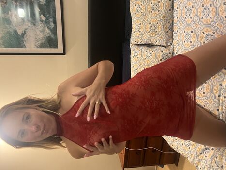 Full leaked Bella private onlyfans photo