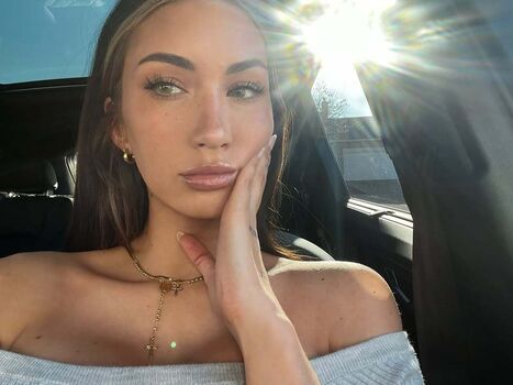 Full leaked Bella baby urfavbellabby private onlyfans photo