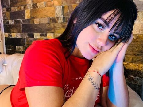 Full leaked Bella diaz private onlyfans photo