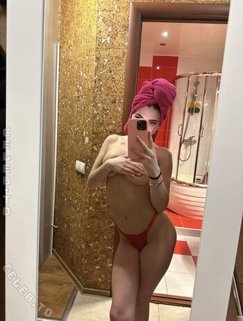 Full leaked Bella foryou private onlyfans photo