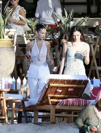 Full leaked Bella hadid  page private onlyfans photo
