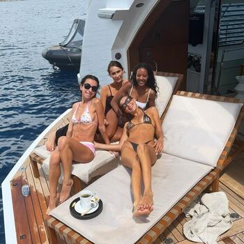 Full leaked Bella hadid page private onlyfans photo