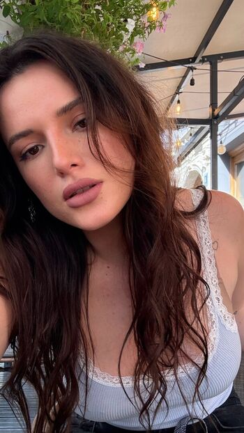 Full leaked Bella thorne  page private onlyfans photo