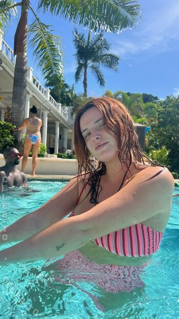 Full leaked Bella thorne  page private onlyfans photo