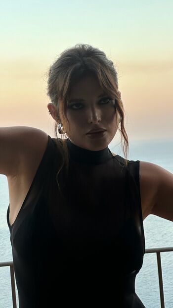 Full leaked Bella thorne private onlyfans photo
