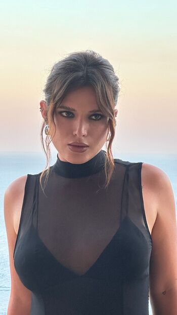 Full leaked Bella thorne private onlyfans photo