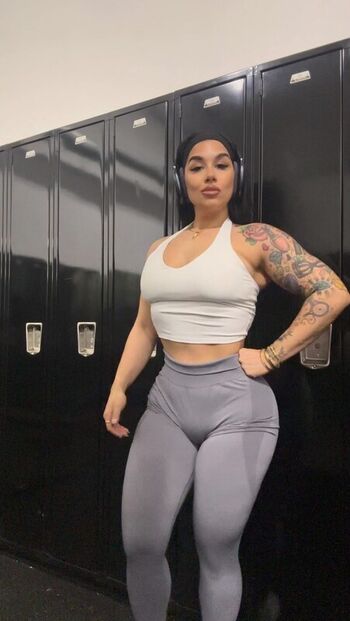 Full leaked Bellabarbellz page private onlyfans photo