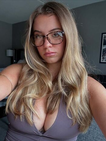 Full leaked Bellasidoruk private onlyfans photo