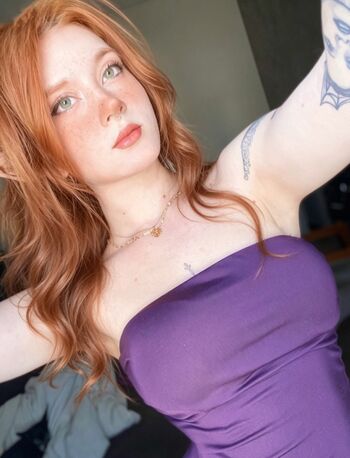 Full leaked Bellassq private onlyfans photo