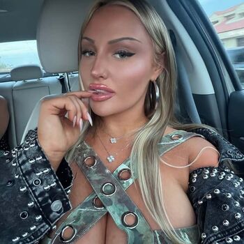 Full leaked Belle brooks  page private onlyfans photo