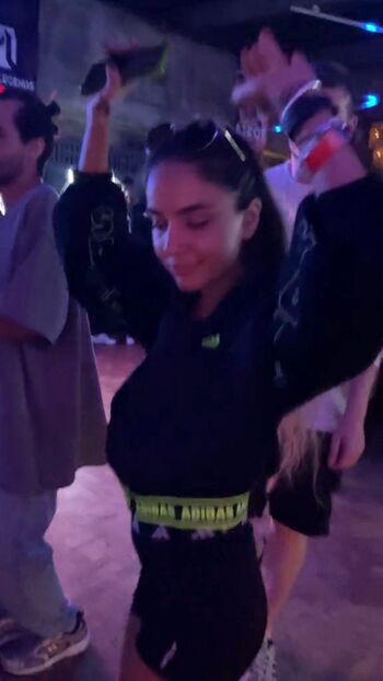 Full leaked Benvivien private onlyfans photo