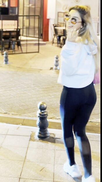 Full leaked Benvivien private onlyfans photo