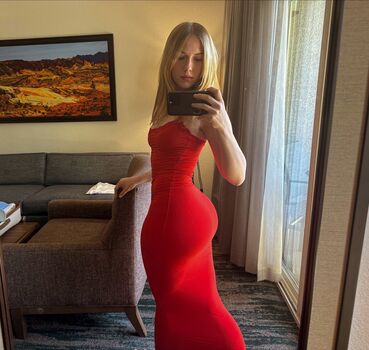 Full leaked Bethfit private onlyfans photo