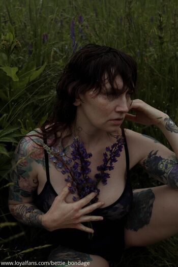 Full leaked Bettie bondage  page private onlyfans photo
