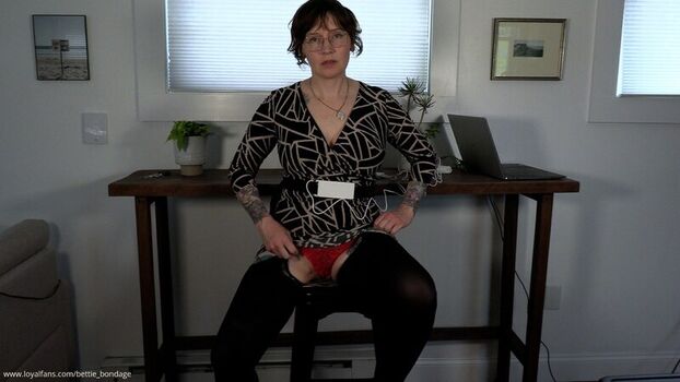 Full leaked Bettie bondage page private onlyfans photo