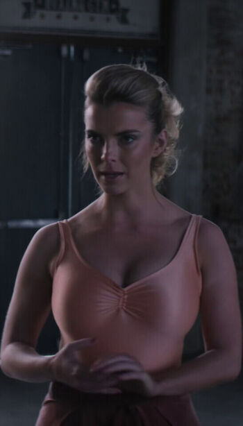 Betty Gilpin