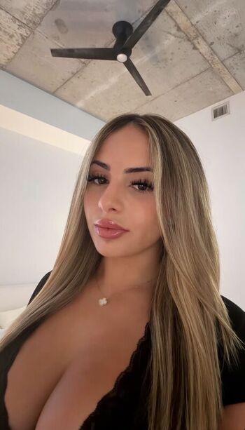 Full leaked Bettycaridad private onlyfans photo