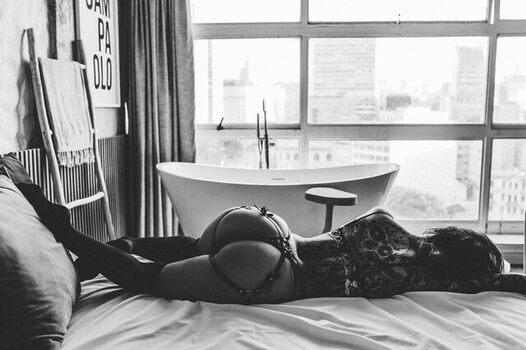 Full leaked Bia trois private onlyfans photo