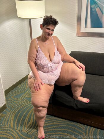 bigbootyasshley