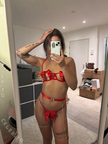 Full leaked Bigbootyroxanne private onlyfans photo