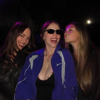 Full leaked Billie eilish  page private onlyfans photo