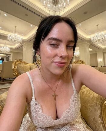 Billie Eilish Fake
