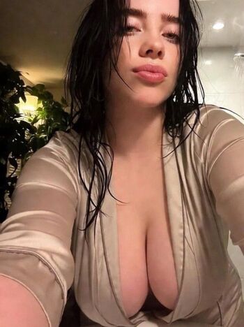 Full leaked Billie eilish fake page private onlyfans photo