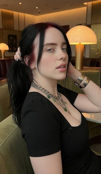Full leaked Billie eilish fake page private onlyfans photo