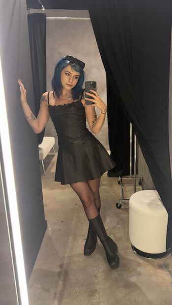 Full leaked Kayaru/ private onlyfans photo