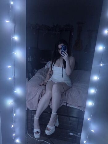 Full leaked Bld kssed private onlyfans photo