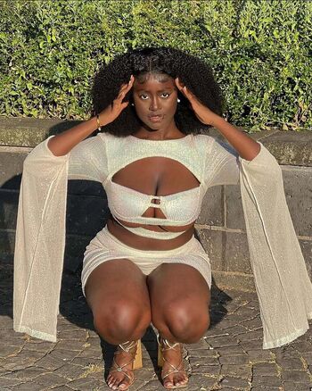 Full leaked Blackyyladyy private onlyfans photo