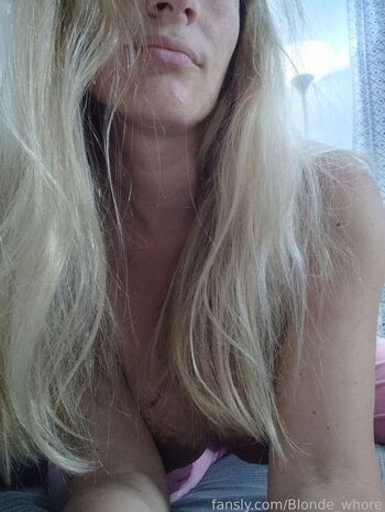 Blonde_whore