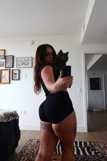 Full leaked Booty  page private onlyfans photo