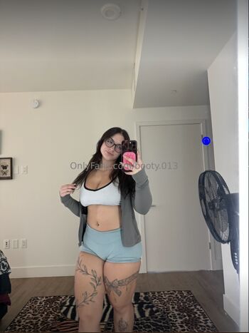Full leaked Booty private onlyfans photo