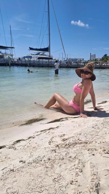 Full leaked Bouncing angel private onlyfans photo