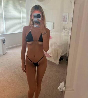 Full leaked Boutinela babes  page private onlyfans photo