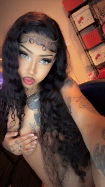 Full leaked Brainiactheartist private onlyfans photo