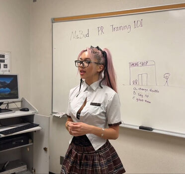 Full leaked Bratkylani private onlyfans photo
