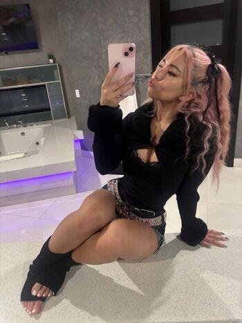Full leaked Bratkylani private onlyfans photo