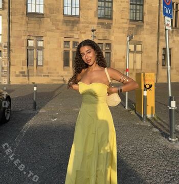 Full leaked Brazil mommy private onlyfans photo