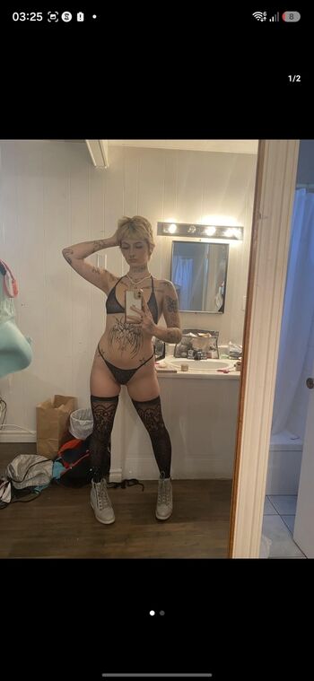 Full leaked Breezydolls private onlyfans photo