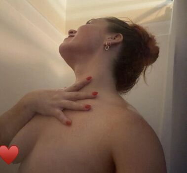 Full leaked Brezyvibesxo private onlyfans photo